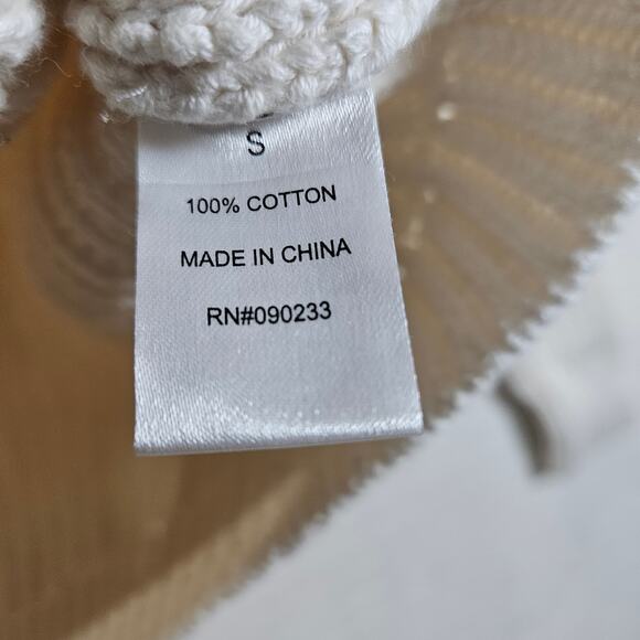 Kendall and Kylie Cream Chunky Cable Knit Mock Neck Sweater Cut Out Back Small - Picture 7 of 8